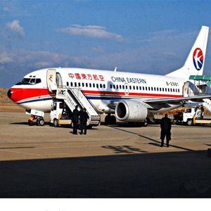 西昌机场空运航空快运业稳步发展的原因是什么？